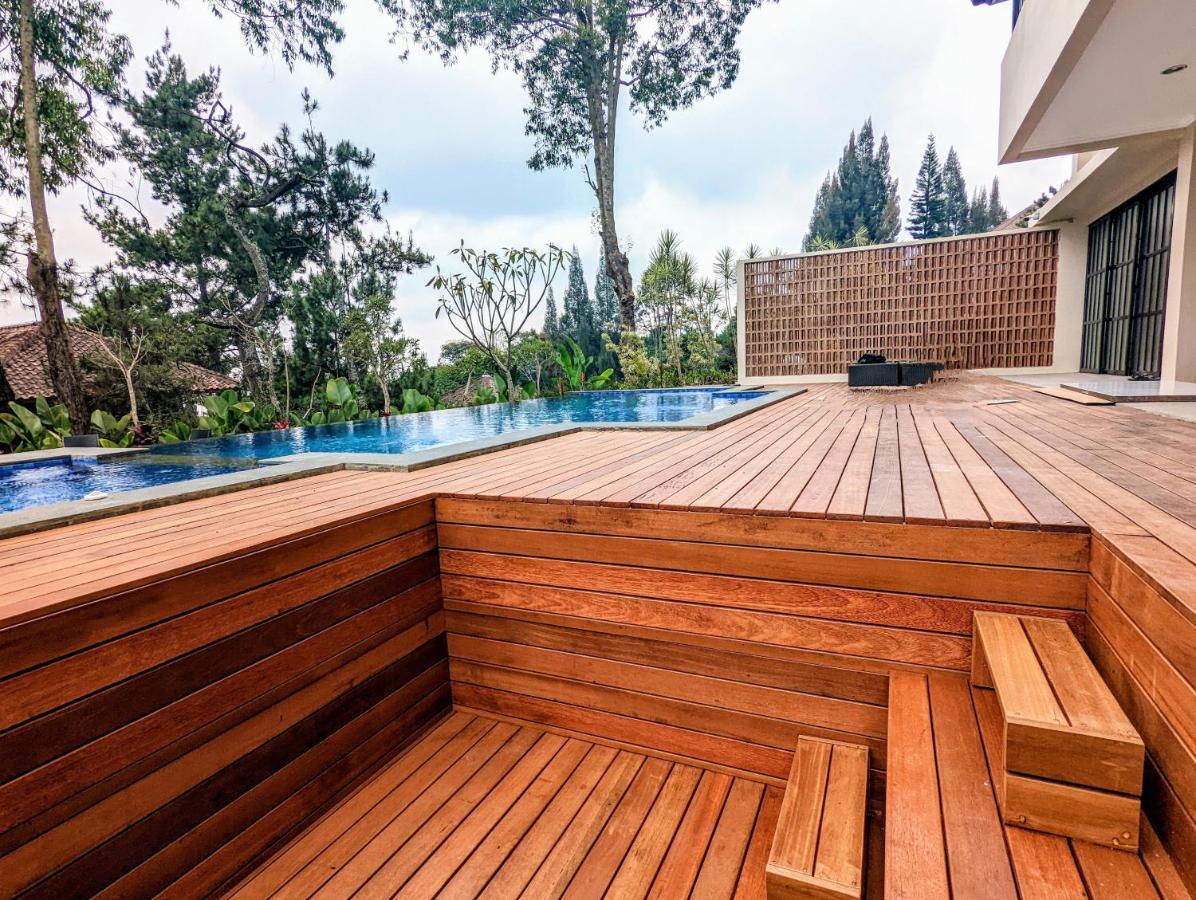 Cottonwood Exclusive Villa @Lembang Asri - Jacuzzi Playground Netflix Billyard Eksteriør billede